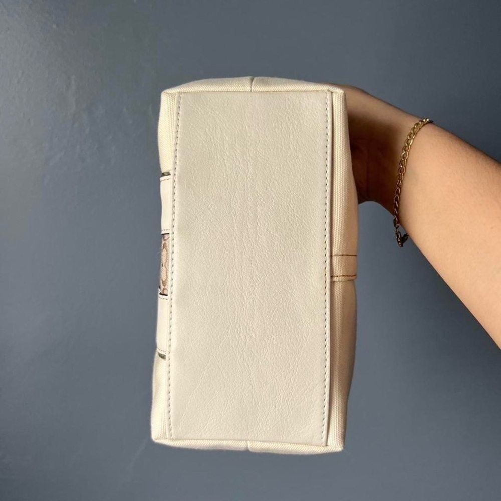 Coach Cream and Tan Mini Bag - Picture 4 of 7
